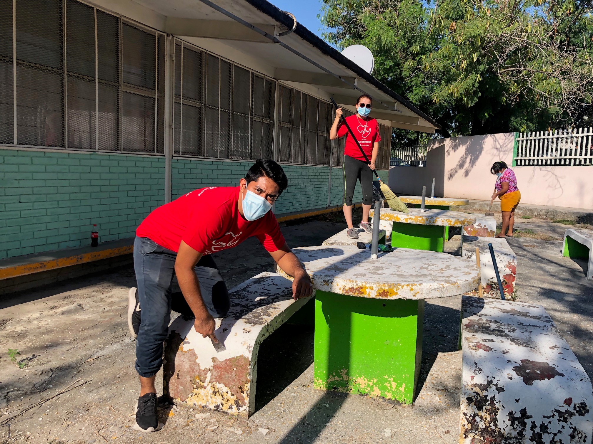Voluntarios Viakable beneficiaron dos escuelas en San Nicolás de los Garza, Nuevo León